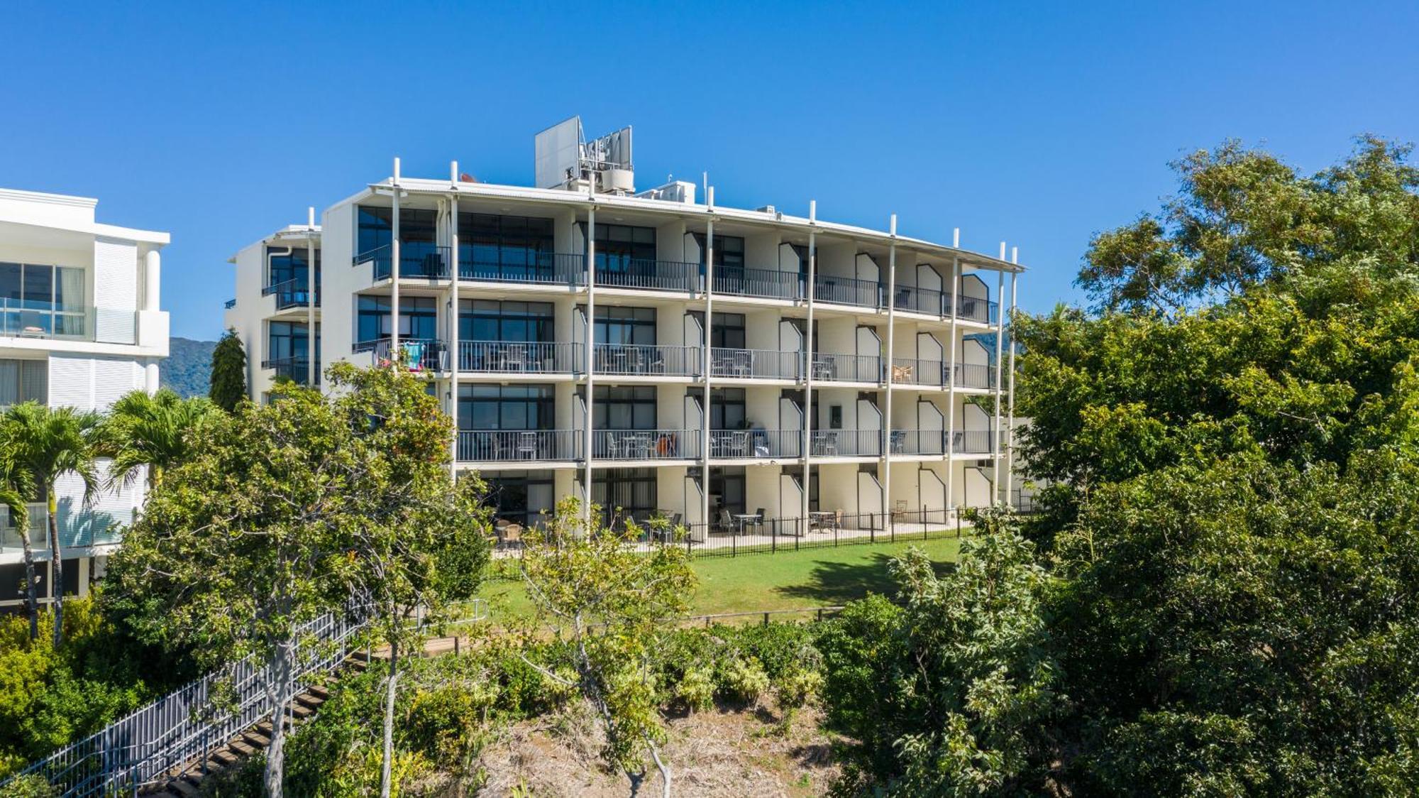 Aparthotel Amaroo At Trinity Trinity Beach Exterior foto